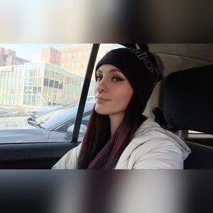 Meet your Posher, Cassandra